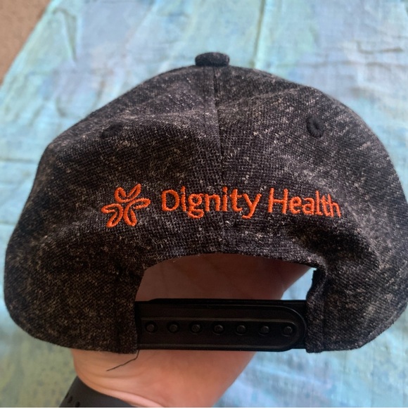 San Francisco Giants SnapBack Baseball Cap Dignity Health Heather Dark Gray SF - Picture 3 of 4
